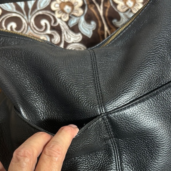 MICHAEL Michael Kors Black with Gold Hardware Hobo Bag - Picture 4 of 15